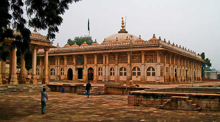 Sarkhej Roza